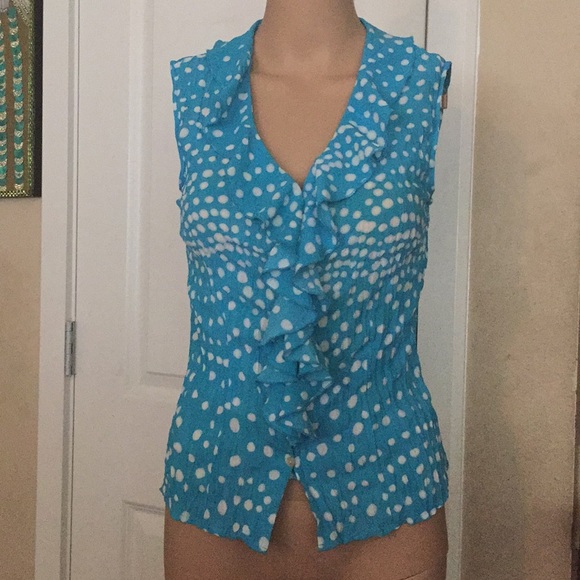 Free Button down Blouse - Picture 2 of 5
